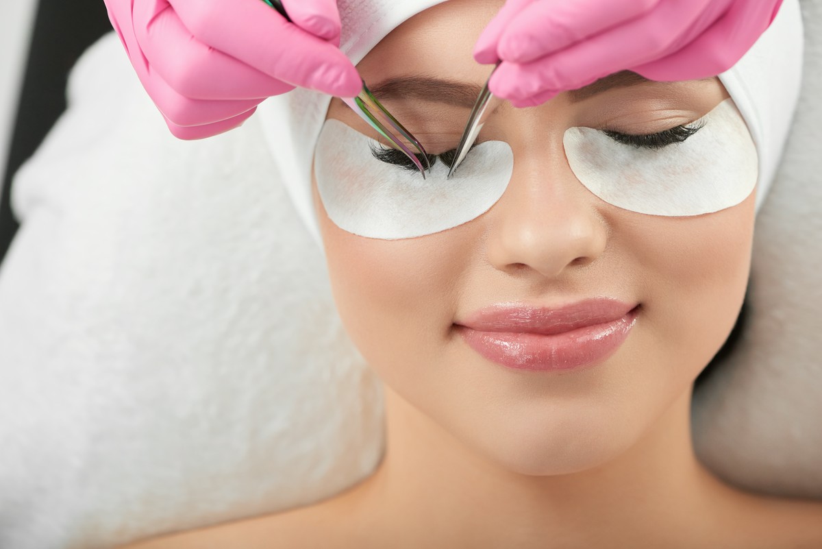 przedłużanie rzęs metodą 1:1